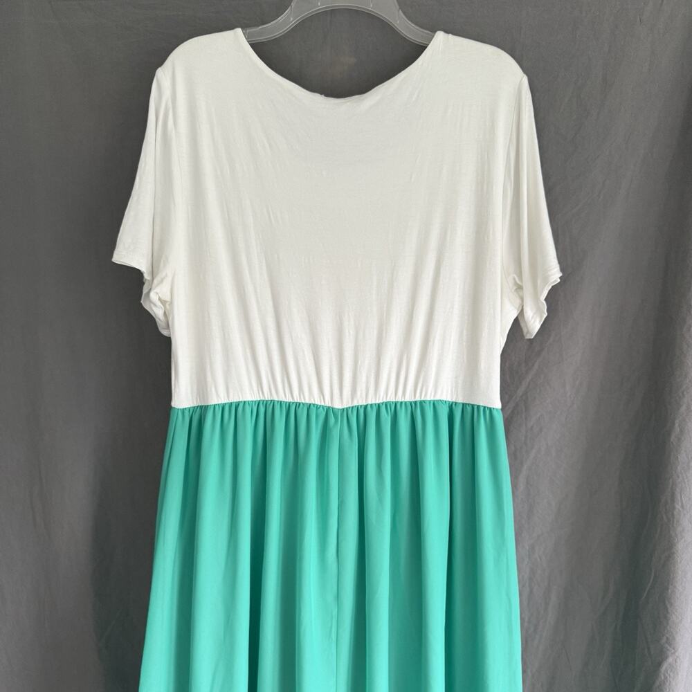 Colorblock Maxi Dress by Every 1 in‎ White and Green, Tall-Friendly Size 2X - Picture 4 of 11